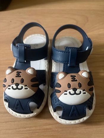 Sandals garçon taille 25