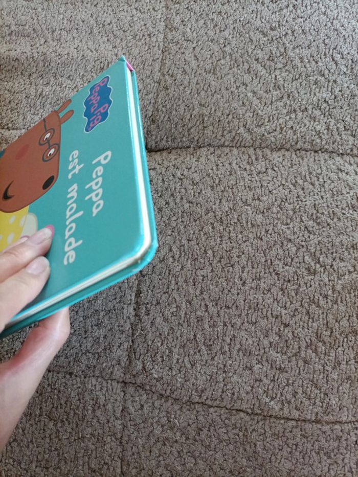 Livre Peppa pig cartonné : Peppa est malade - photo numéro 5