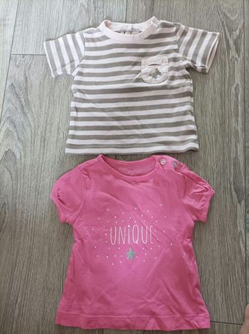 Lot 2 tee-shirts 1 mois