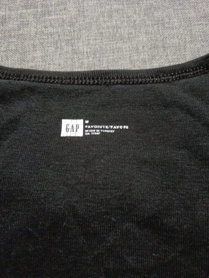 C62 t-shirt noir Gap M - photo numéro 3