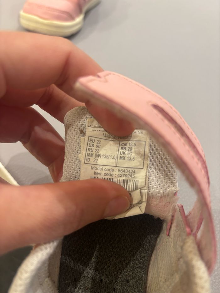 Chaussures bébé 22 - photo numéro 2