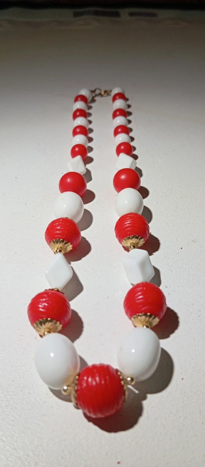 Collier vintage rouge et blanc - photo numéro 4