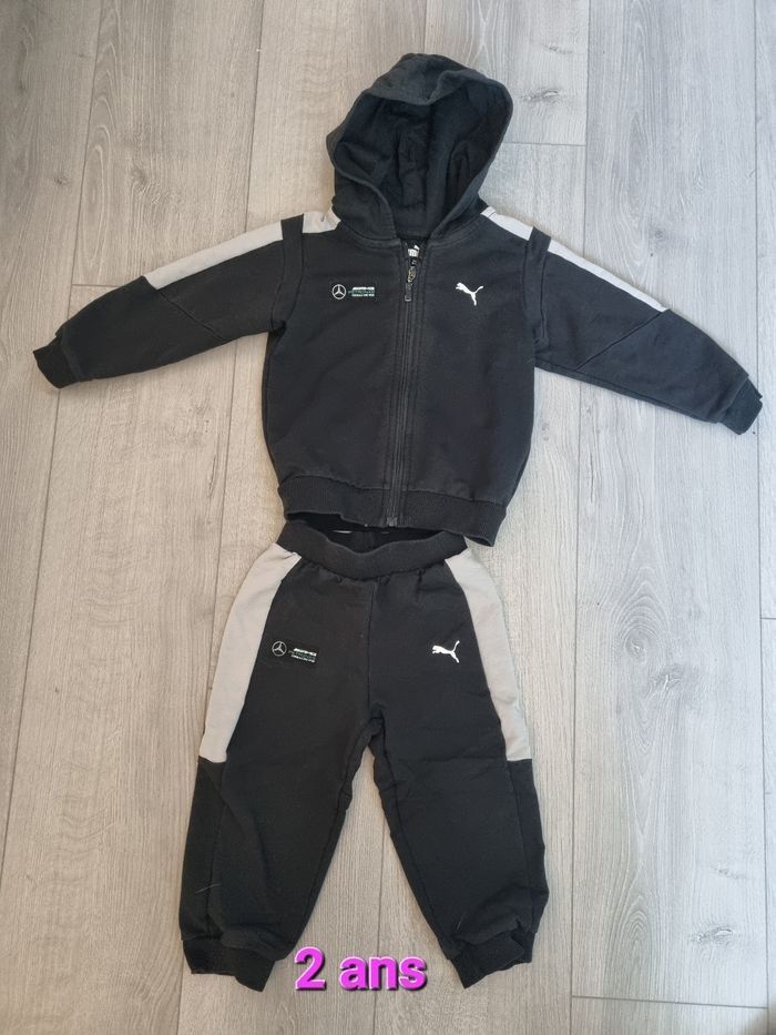 ​Ensemble Survêtement Puma x Mercedes AMG Petronas Taille 2 ans  Tres bonne etat