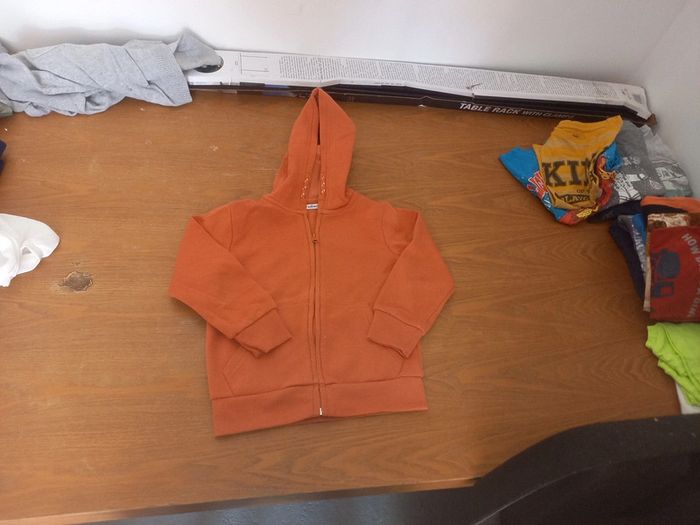 Gilet gemo taille 6 ans