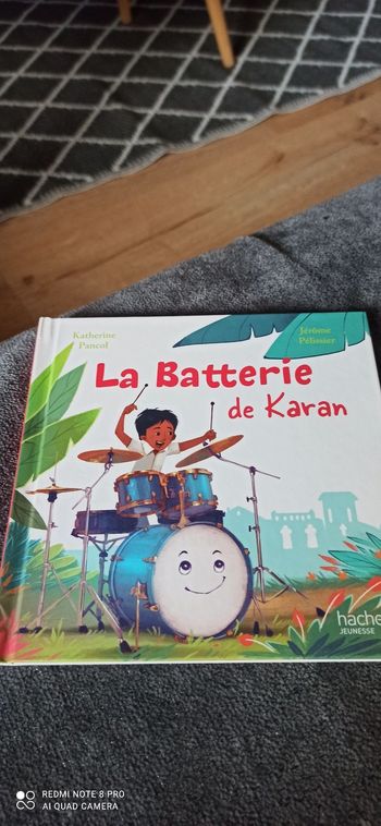 Livre la batterie de Karan  hachette jeunesse
