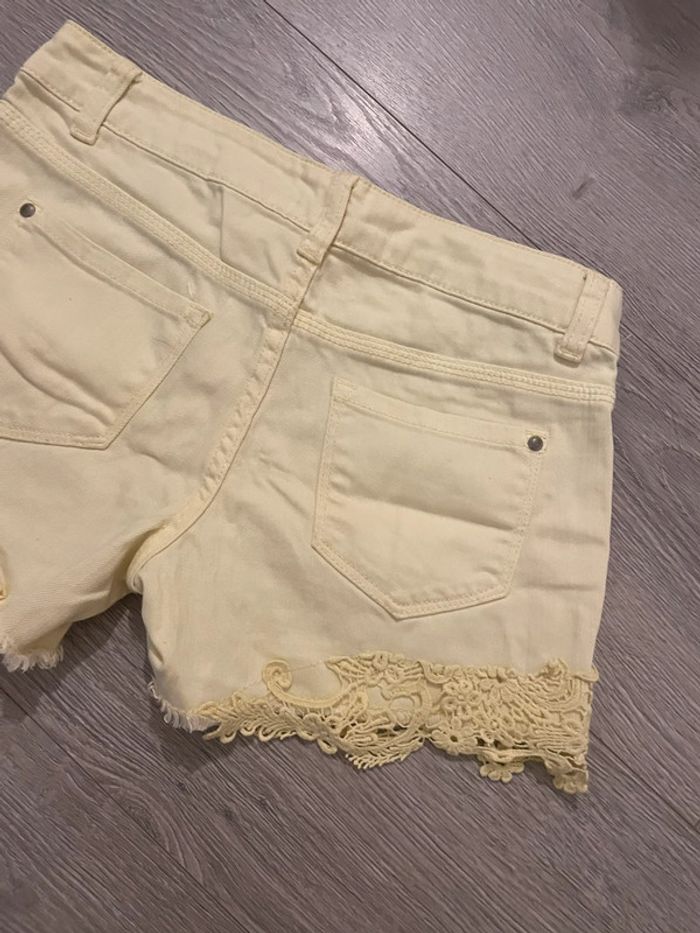 Short jaune pastel T36 – dentelle bohème, été, vacances - photo numéro 7