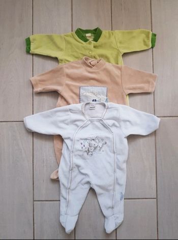 Lot de 3 pyjamas velours mixte 1mois