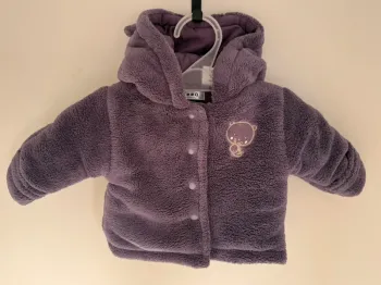 Veste chaude / blouson taille 1 mois.