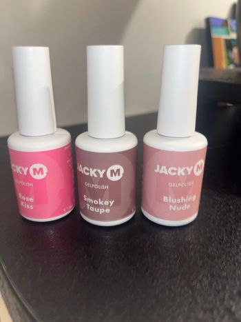 Lot de trois vernis semi permanent 
