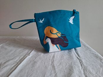 Pochette isotherme turquoise Yves Rocher