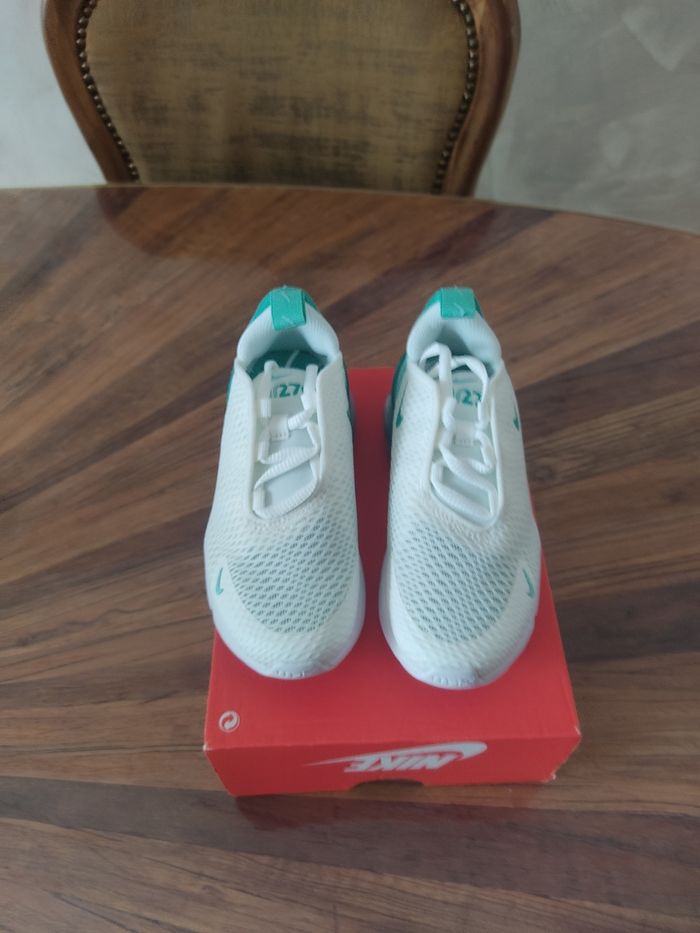 Baskets Nike air max 270 T 27.5 - photo numéro 3