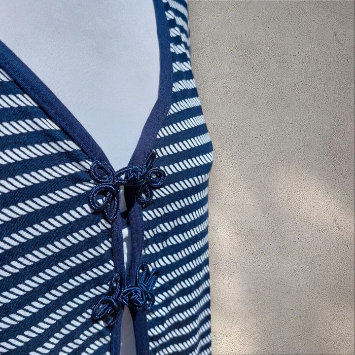 Blouse fluide manches courtes 2 en 1 marinière taille 46-48 - photo numéro 4