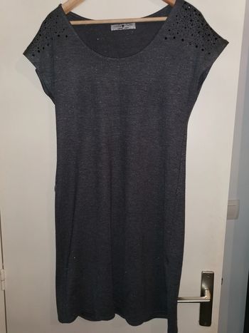 Robe grise taille 42