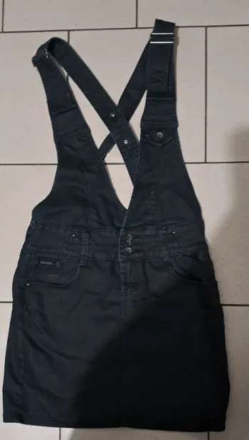 Salopette jupe en jean noire