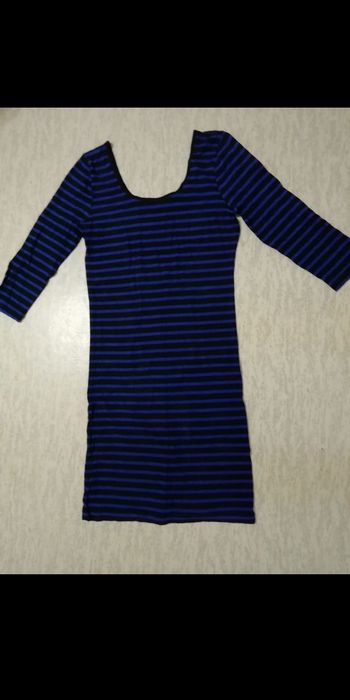 Robe rayé noire et bleu extensible