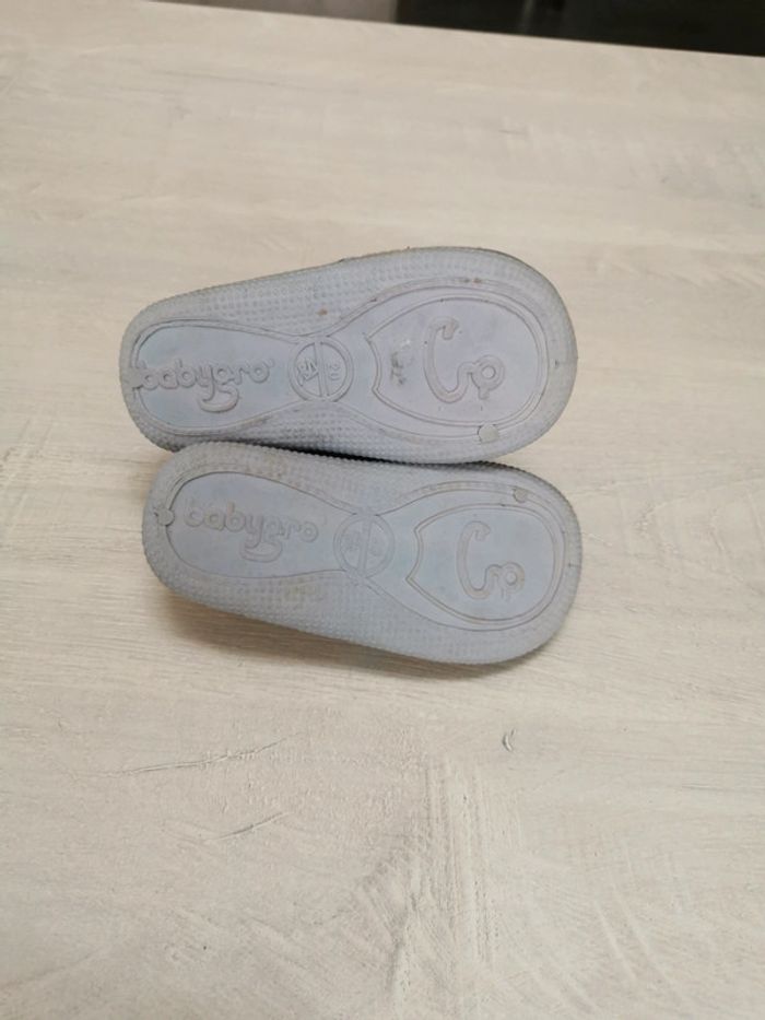 Chaussons Pointure 20 - photo numéro 5