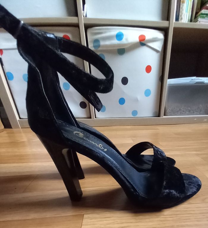Chaussure talon effet velours - photo numéro 2