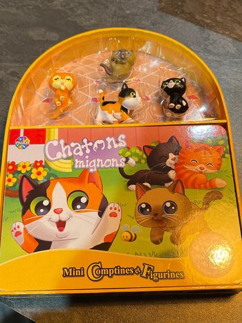 Coffret livre comptines et figurines chatons mignons