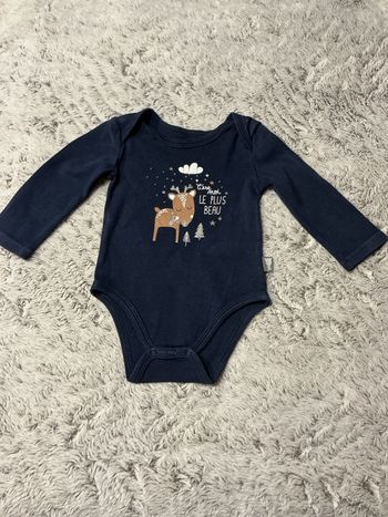 Bodies bébé 6 mois.   Petit béguin 