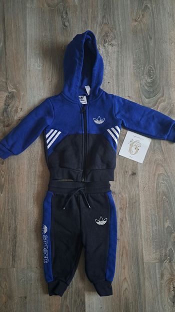 Ensemble Adidas 6-9M