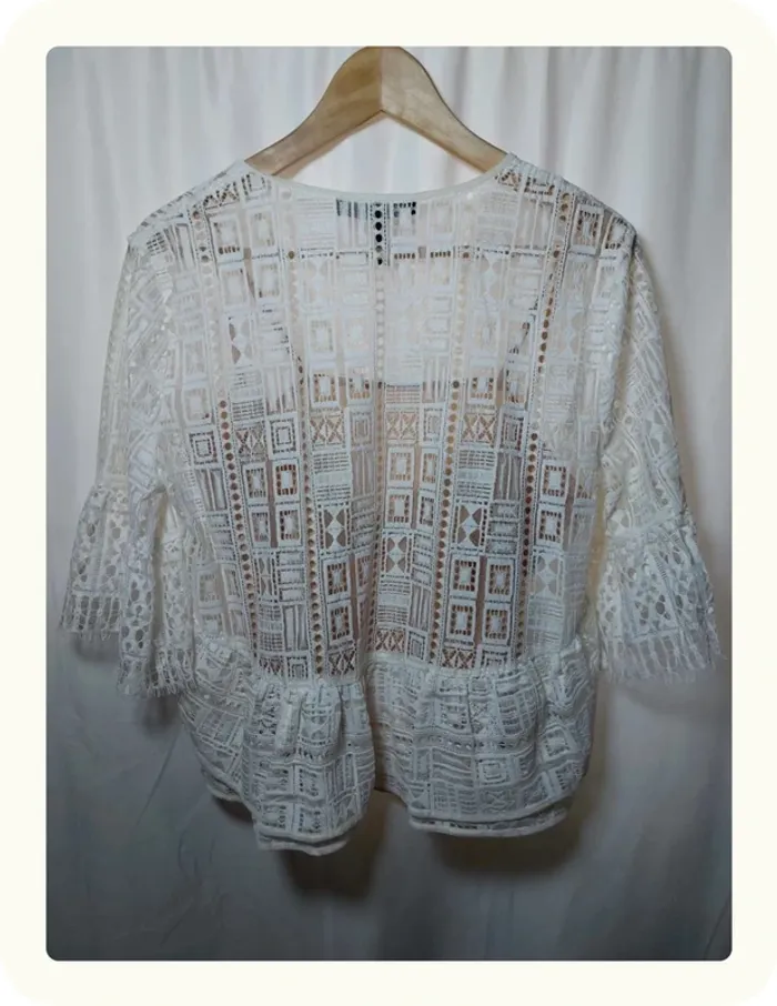 Haut blouse dentelle blanche femme BCBG Maxazria - photo numéro 5