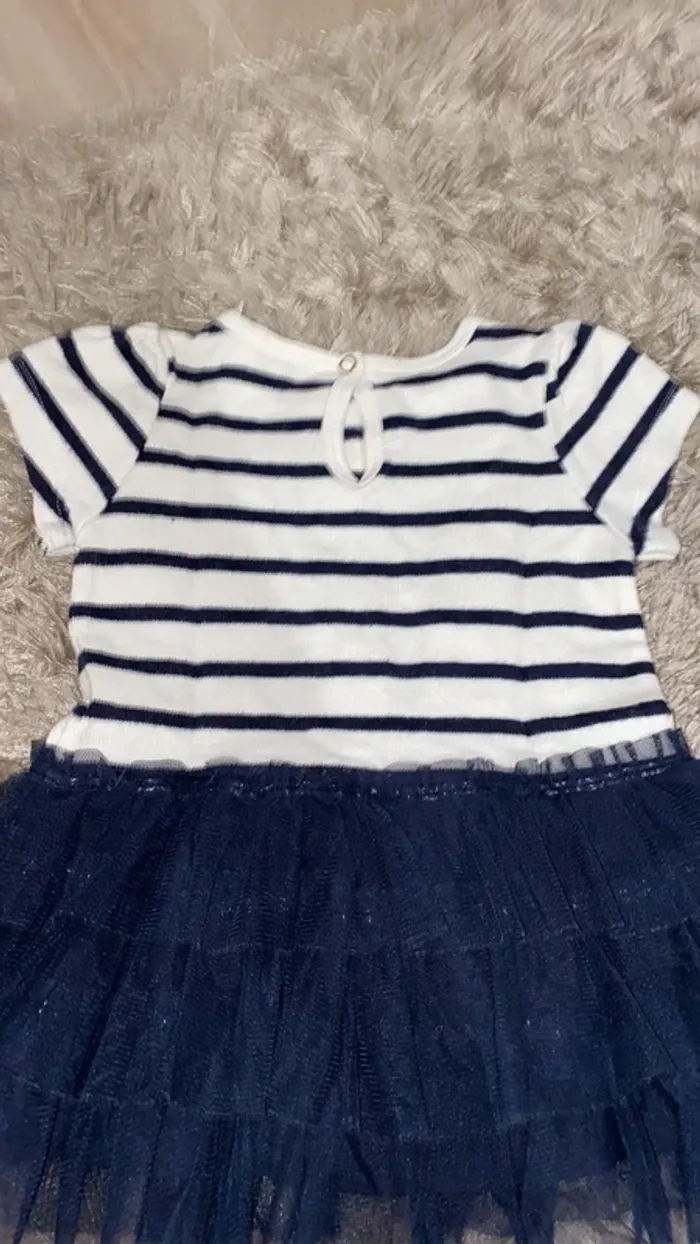 Jolie petite robe Petit Bateau - photo numéro 4