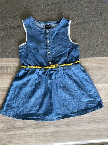 Jolie robe en jean légère