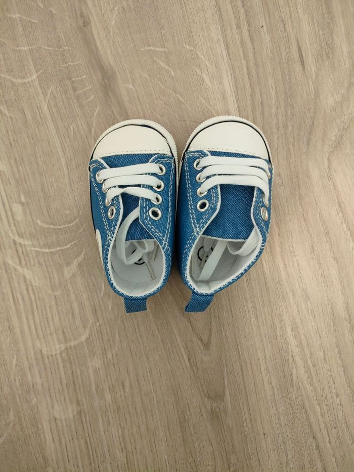 Chassures type Converse - photo numéro 2