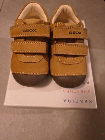 Chaussures Geox camel  t.22