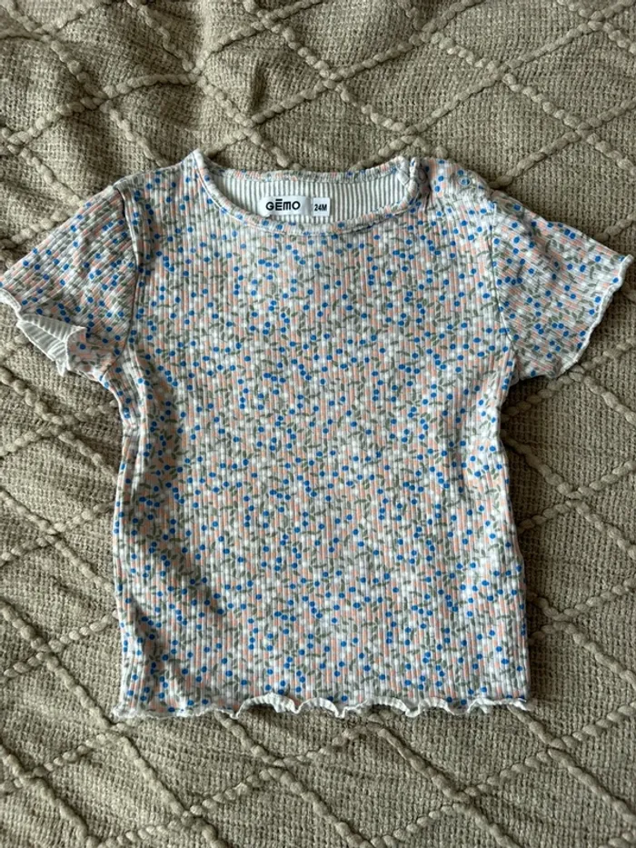TEE shirt 24mois