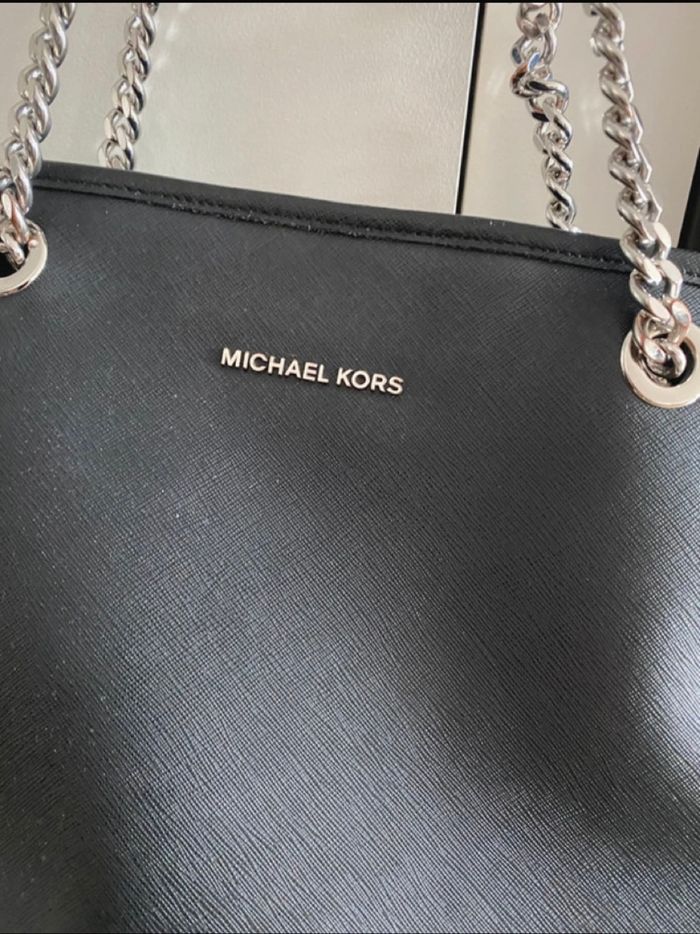 Sac noir marque Michael Kors - photo numéro 2