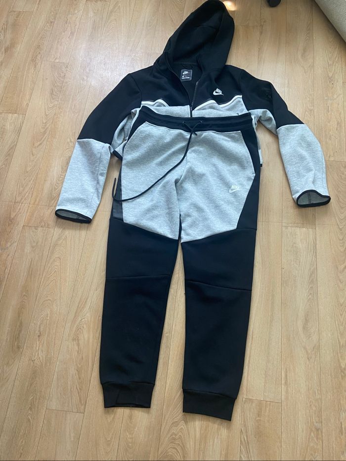 Pantalon gris, temps des cerises, blanc, jogging, gris noir Nike