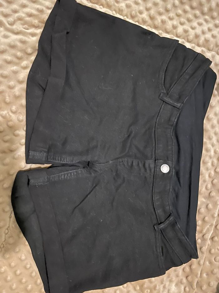 Short grossesse noir