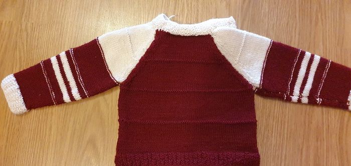 pull 12 mois fille bordeau et blanc fait main - photo numéro 4