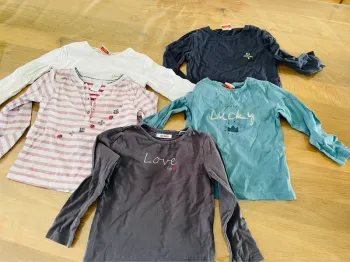 Lot tee shirt manches longues 2 ans fille
