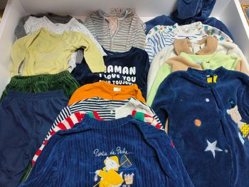 Lot 18 vêtements garçon 12 mois