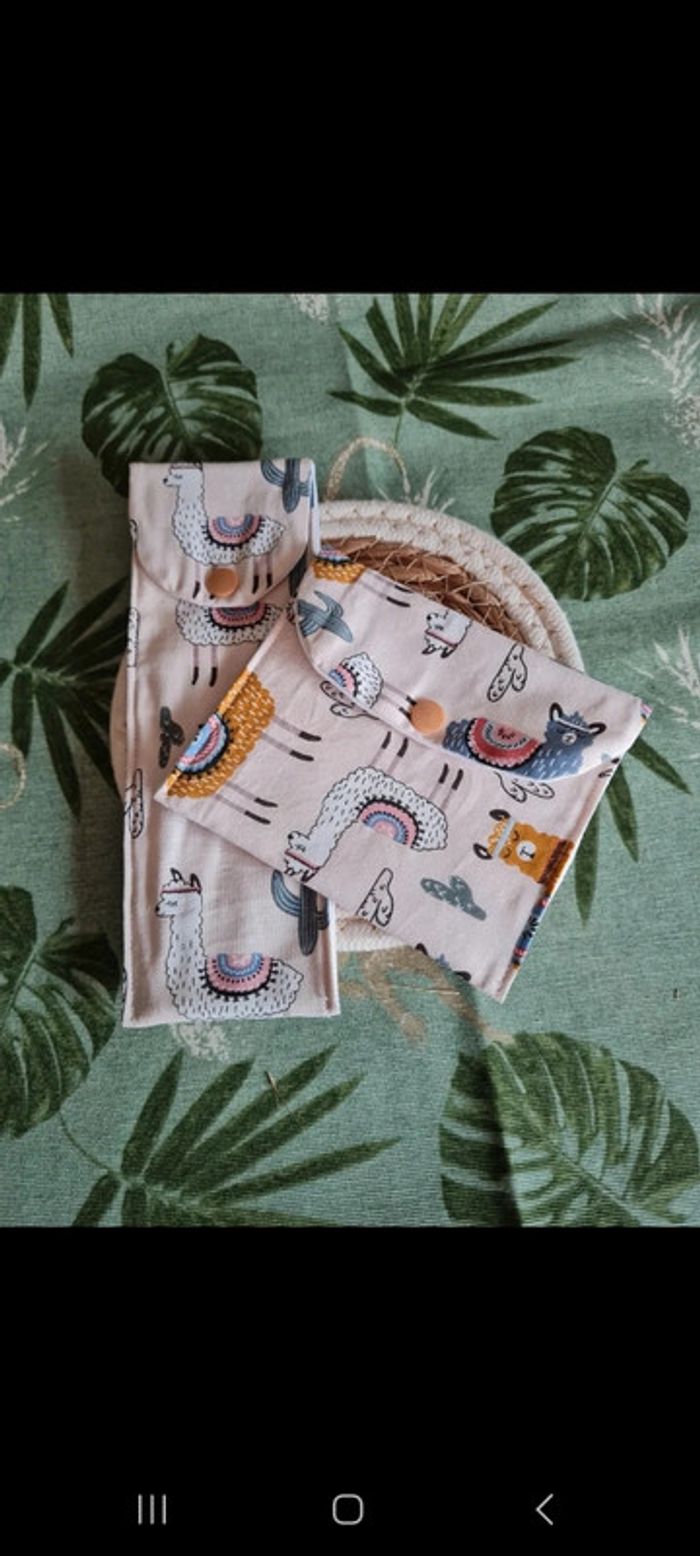 Ensemble pochette à savon et brosse à dent