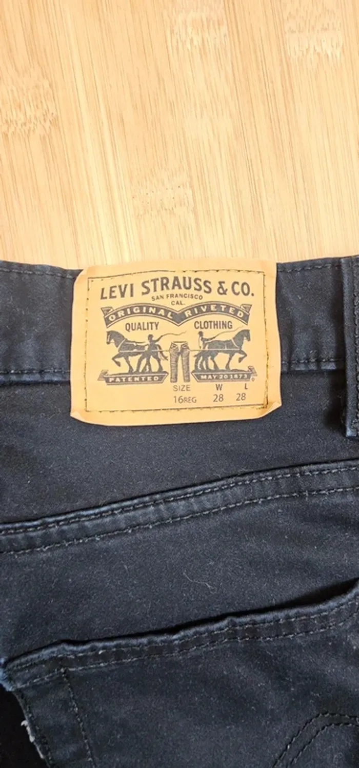 Levi's 511 slim T36/38 W28 L28 + 1 patch offer - photo numéro 9