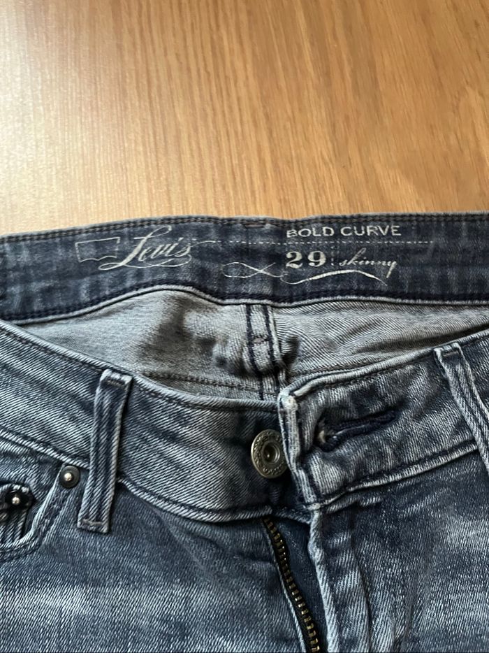 Jean Levi's Bold curve T29*34 authentique TBE 👖 - photo numéro 2