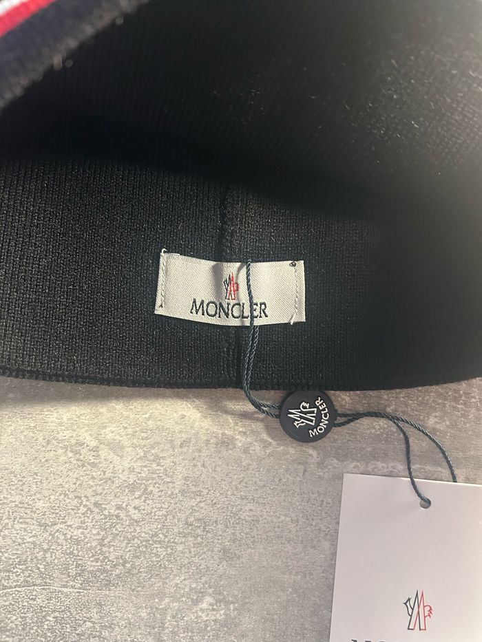 Bonnet Moncler Collection tricolore en laine - photo numéro 3