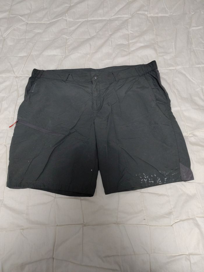 Short gris Decathlon - photo numéro 7