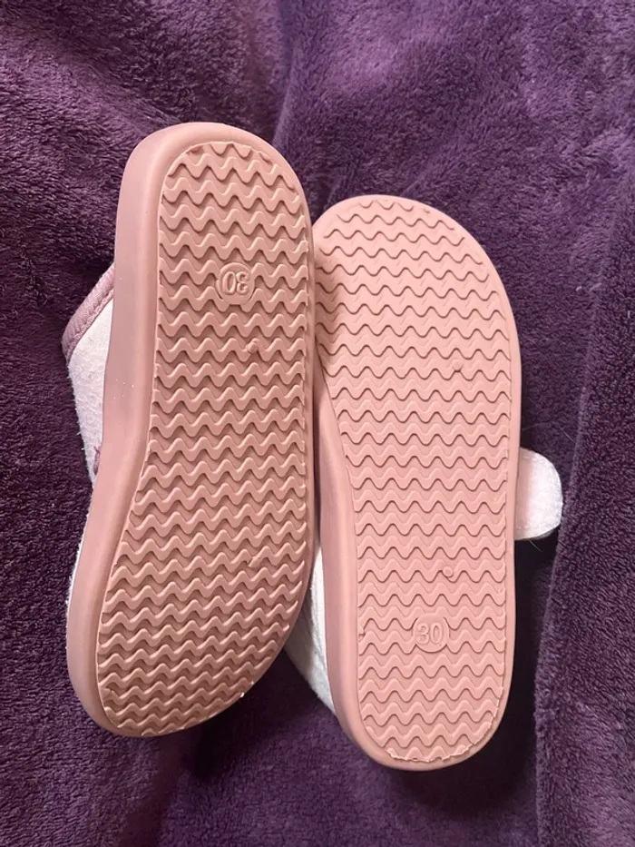 Chaussons licorne pointure 30 - photo numéro 5