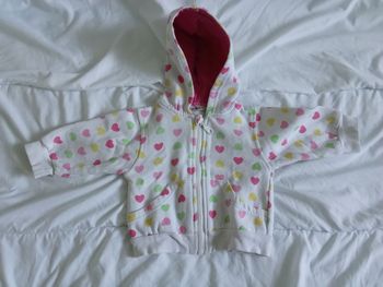 Veste à capuche 6 mois 