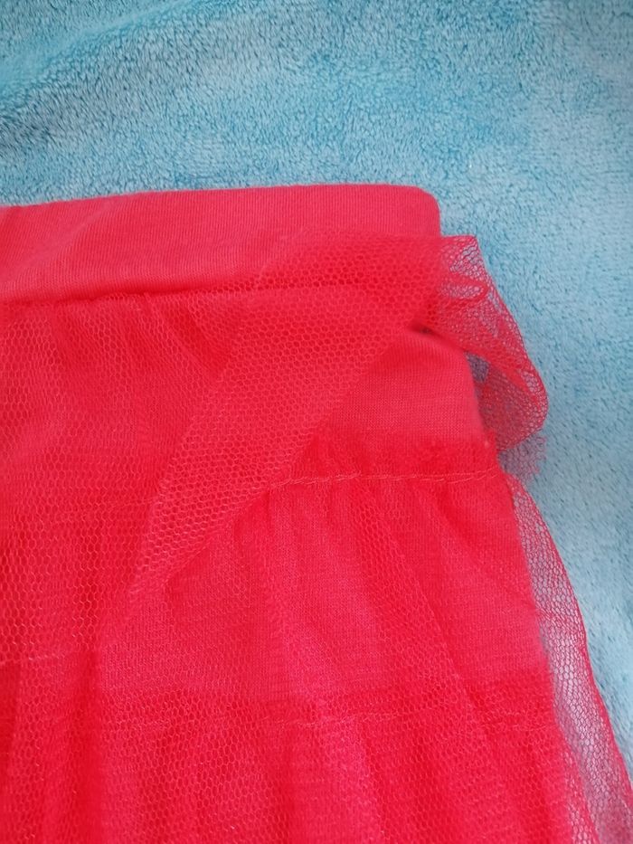 Jupe rouge - photo numéro 3