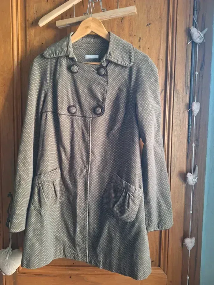 Joli manteau style rétro mi saison