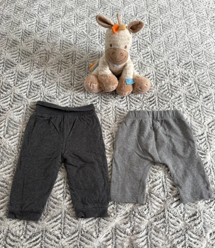 Ensemble t-shirt, pantalon et sarouel 9 mois - photo numéro 4