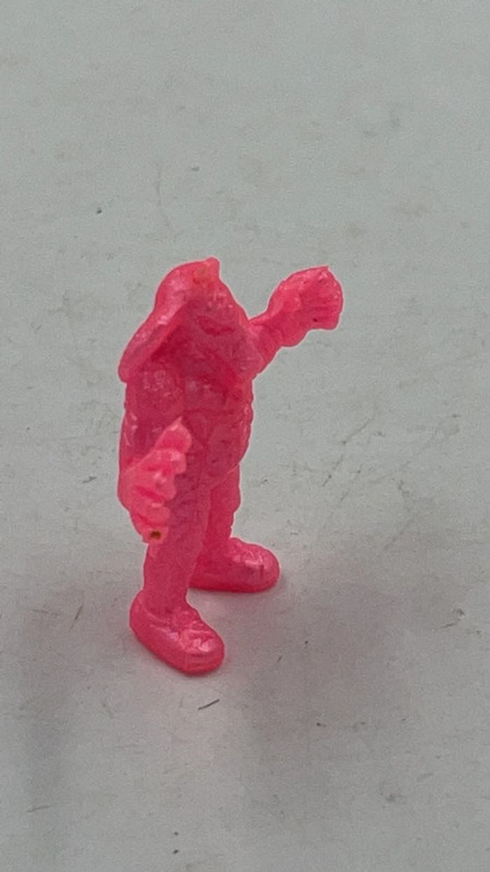 Figurine Cosmix Exogini série Comor Minotor Rose pink 4 cm - photo numéro 3