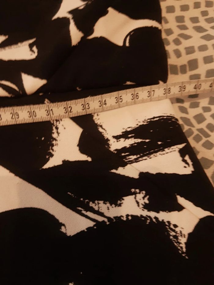 Robe chic sans manches imprimée noir et blanc Camaïeu taille 2 - photo numéro 10