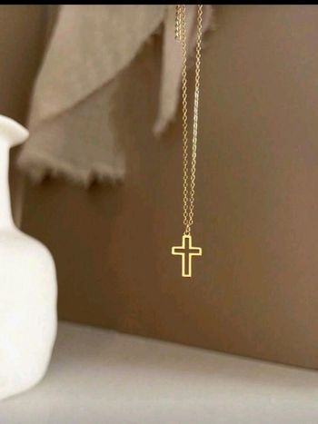 Collier croix Chrétienne 