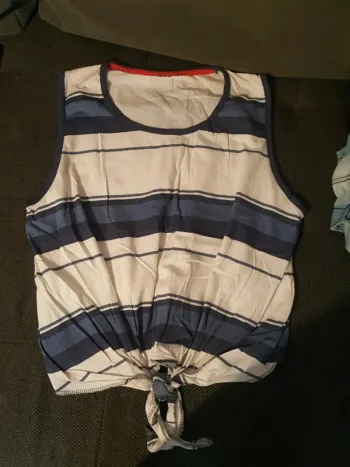 T shirt court